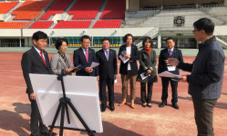 안양시의회 총무경제위원회, 종합운동장 천연잔디 교체 공사 현장 공사진행 상황 확인