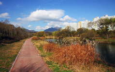 계룡시 도심속의 휴식처 두계천 친수공간 조성