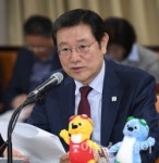 이용섭 광주시장 "무등산에 친환경차 운행  검토해야"