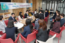 신동헌 광주시장, 시청 징수과 직원과 간담회 개최