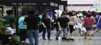 펫팸족 잡아라…유통가 동물과 함께하는 공간 마련 분주