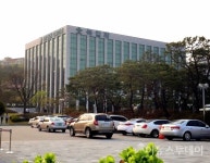 [특징주] 녹십자엠에스, 수백억대 차입·유증 소식에 급락