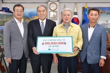 [포토] 블랙밸리컨트리클럽, 삼척 도계향토장학금 기탁