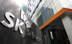 LG유플러스·SK텔레콤 같은 날 심사…SKT에 유리하게 돌아가는 공정위 시계추