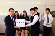 [포토] 권오봉 여수시장, 화양고 방문 수능생 격려