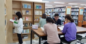 용인시 수지도서관, 이색만화코너 수지툰  운영
