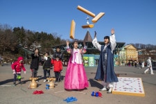 명절 분위기 물씬 설 연휴에 가볼 만한 곳 설캉스 4