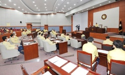 강릉시의회, 제284회 정례회 개회…행정사무감사 실시