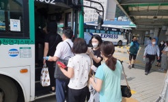 용인시, 코로나19 확산 방지..공영버스터미널 발열체크 강화