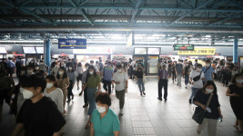 지하철 1호선 회룡역서 열차 고장…출근길 1시간 운행 중단