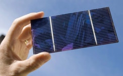 저가 中 태양광 소재에 밀린 韓 기업…사업 철수 불가피