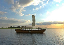 양양군, 남대천에 황포돛배 띄운다 