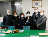안양시의회 김필여 의원, 무궁화 마을 동대표로부터 감사패 전달