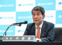 이동걸 산은 회장 쌍용차 자구안 긍정적 영향 기대하진 않지만 잘 되길 희망한다
