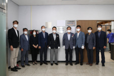 강원대·㈜애드바이오텍, 미생물연구센터 현판식