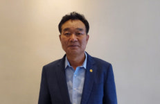 김광규 회장 車보험정비요금 3년째 방치···연합회 하나로 합쳐져야