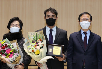 2002 월드컵 4강 신화 김태영 축구감독, '2021고흥군민의 상' 수상
