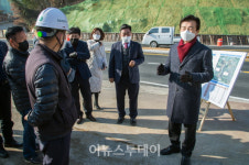 조규일 진주시장, 말티고개~장재 도로 확·포장공사 현장 격려