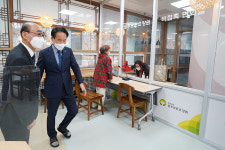 원주보훈요양원 비접촉면회실 새단장