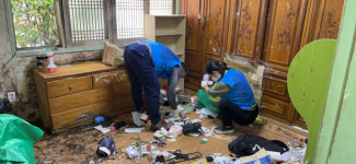 김해시 온새미로 봉사단,  폭염 속 주거환경개선 봉사에 구슬땀