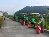 함안 칠원읍 새마을협의회‧부녀회, 칠원천 환경정화 활동 펼쳐