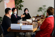 조규일 진주시장, 진주바느질협동조합과 10월 시민과의 데이트