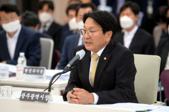 [포토] 강기정 광주시장, 국회 행정안전위원회 국정감사 참석