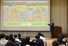 우승희 영암군수, 구림공업고등학교 초청 강연