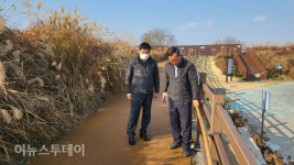 창원특례시, 주남저수지 장애인 경사로 설치공사 완료
