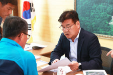 영월군, 찾아가는 이동 군수실 운영…주민 불편 해결