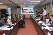 신안군, ICT 기반 스마트경로당 구축...디지털 사회 적응