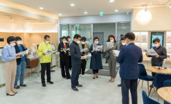 강남구의회 행정재경위원회, 세곡보건지소·힐링 텃밭·스마트팜 현장 방문