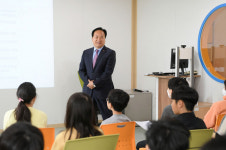 이권재 오산시장, 운산초등학교 5~6학년 대상 진로 탐색 특강 진행