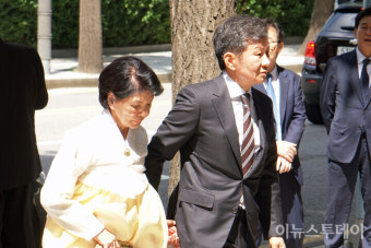 [포토] 결혼식 참석한 정몽규 HDC그룹 회장 가족