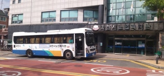 과천시, 노인복지관 셔틀버스 1대 증차 운행