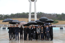 최치현 광산을 예비후보, 5.18민주묘역 참배···필승 결의