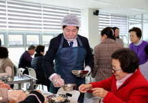 고흥군, 도양노인건강복지타운 노인복지관 경로식당 개시