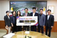 김해축산농협,   지역아동센터 합창단에  후원