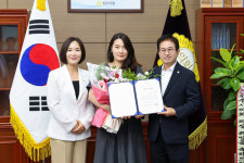 광주시의회 7월 칭찬공무원, 이정숙 초월읍 주민생활지원팀 팀장 선정