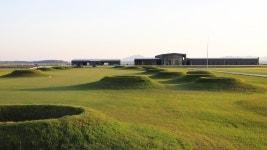 영암 코스모스링스, 휴가철 이색 골프장 큰 인기