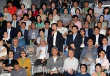 연극이 일상이 되는 순간 밀양공연예술축제, 화려하게 개막