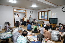 박종우 거제시장, 일일 옥포1동장 변신