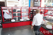 [포토] 라커룸 있는 편의점이 신기해