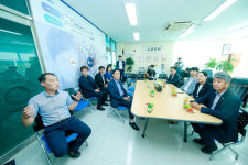 화성시의회 기획행정위원회, 화성시자원봉사센터 현안 보고 및 봉사활동 참여