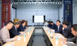 이충우 여주시장, 관내 기업 ㈜메덱스힐링 방문