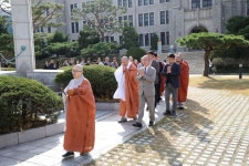 동국대, 청동여래입상 봉불 60주년 기념법회 봉행