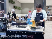 [현장] 생생함 더했다···홈플러스 메가 푸드 마켓 라이브 1호점 오픈