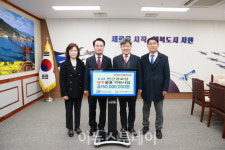 한국항공우주산업, 사천시 경로당에 행복물품 지원