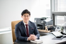 ㈜하랑이앤에스 이루다방배어학원, 2025 소비자감동 브랜드1위 수상
