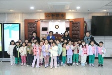 성북구의회, 짐랜드어린이집 원생 견학 환영